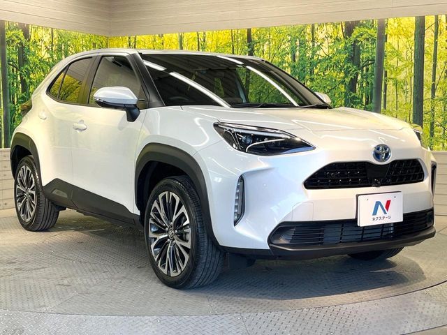 TOYOTA YARIS CROSS HYBRID 2023