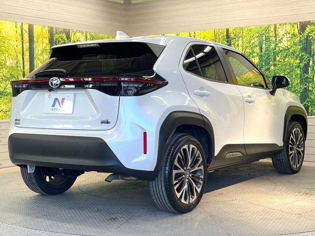 TOYOTA YARIS CROSS HYBRID 2023