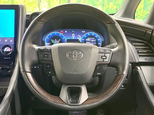 TOYOTA ALPHARD 2024
