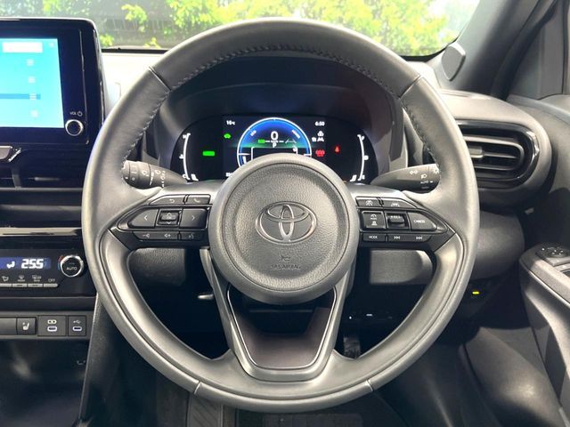 TOYOTA YARIS CROSS HYBRID 2025