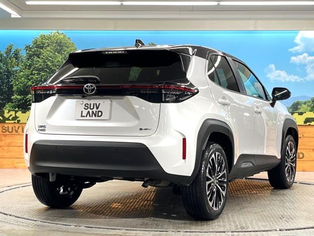 TOYOTA YARIS CROSS HYBRID 2025