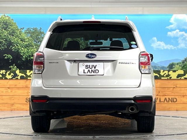 SUBARU FORESTER 2017