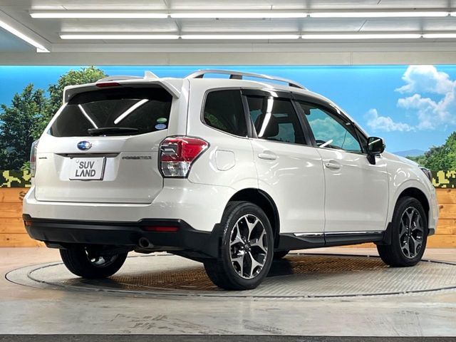 SUBARU FORESTER 2017