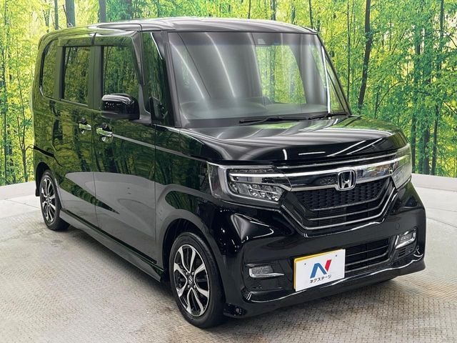 HONDA N BOX CUSTOM 2018