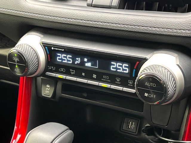 TOYOTA RAV4 4WD 2023