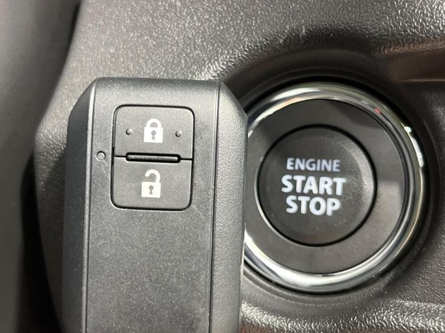 SUZUKI JIMNY NOMADE 2025