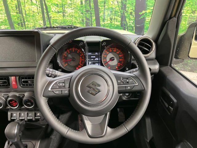 SUZUKI JIMNY NOMADE 2025