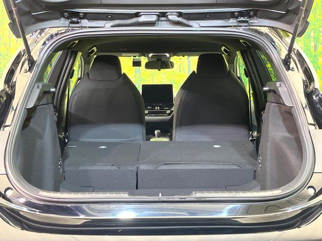 TOYOTA COROLLA SPORT HYBRID 2025