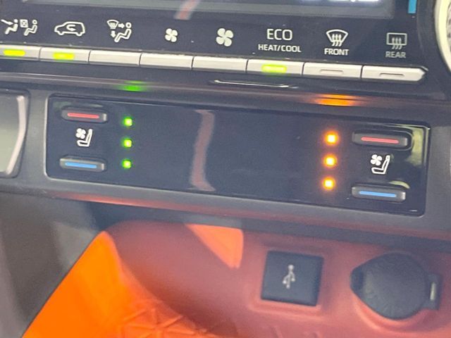 TOYOTA RAV4 4WD 2021