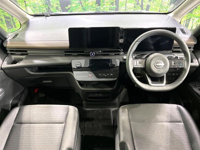 NISSAN SERENA  WG 4WD 2023