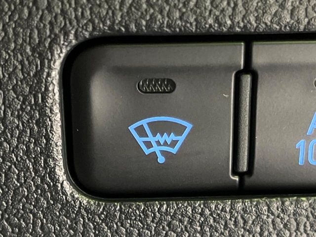 TOYOTA PRIUS 4WD 2022