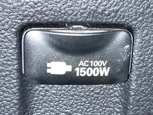 TOYOTA PRIUS 4WD 2022