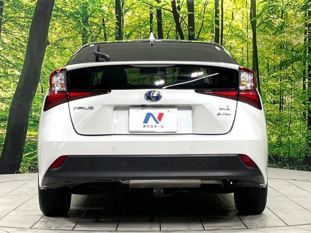 TOYOTA PRIUS 4WD 2022