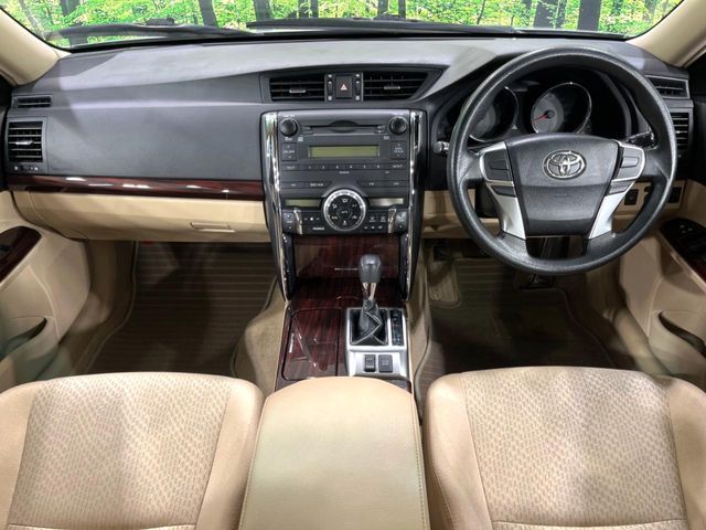 TOYOTA MARK X 2011