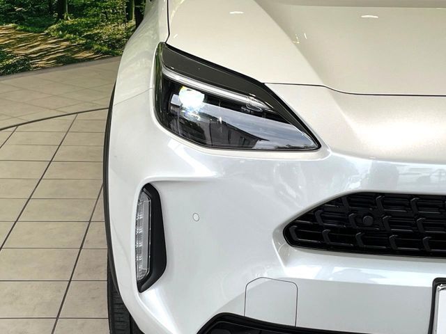 TOYOTA YARIS CROSS HYBRID 2023