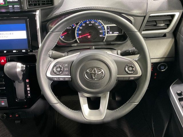 TOYOTA ROOMY 2021