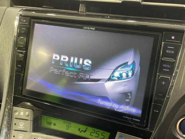 TOYOTA PRIUS 2013