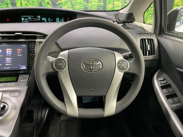 TOYOTA PRIUS 2013