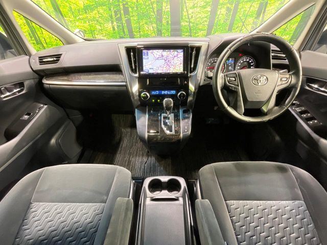 TOYOTA VELLFIRE 2015