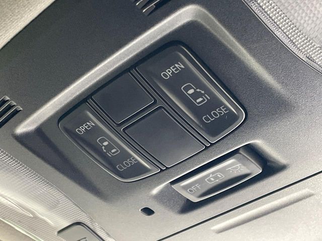 TOYOTA VELLFIRE 2015