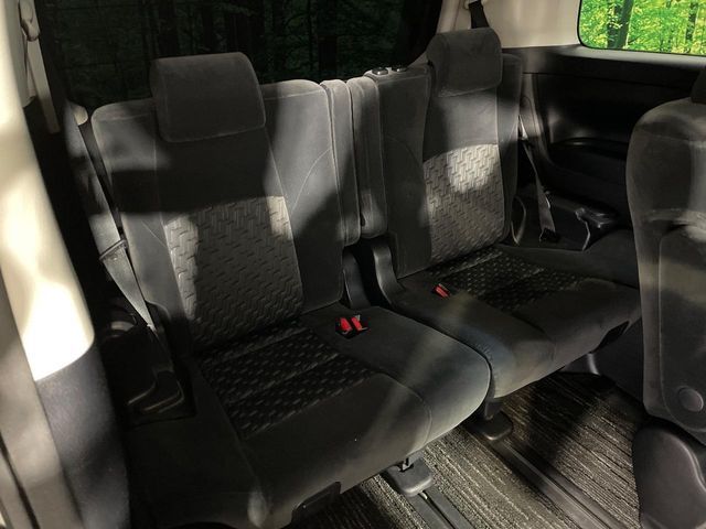 TOYOTA VELLFIRE 2015