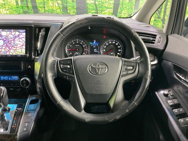 TOYOTA VELLFIRE 2015