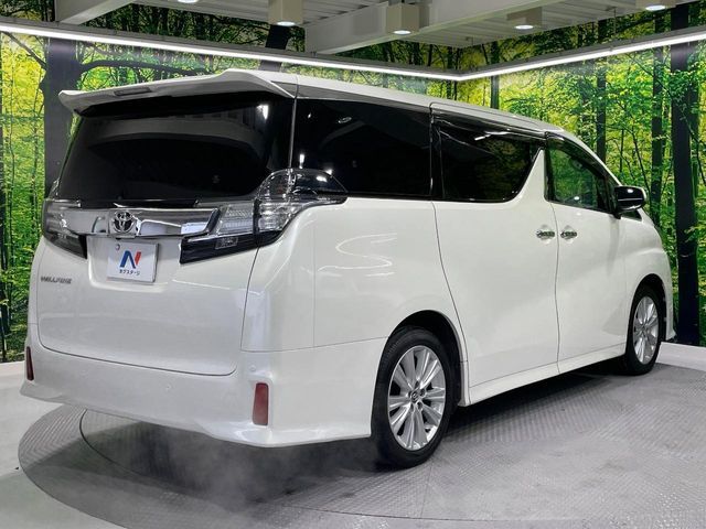TOYOTA VELLFIRE 2015