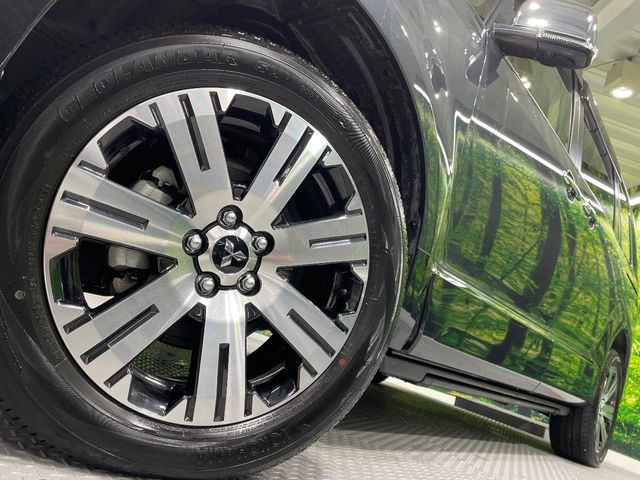 MITSUBISHI DELICA D:5 4WD 2024