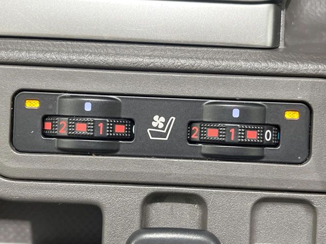 TOYOTA LANDCRUISER PRADO 2022