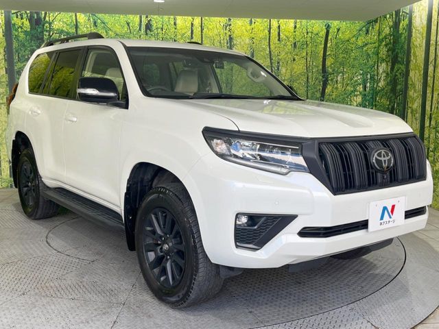 TOYOTA LANDCRUISER PRADO 2022