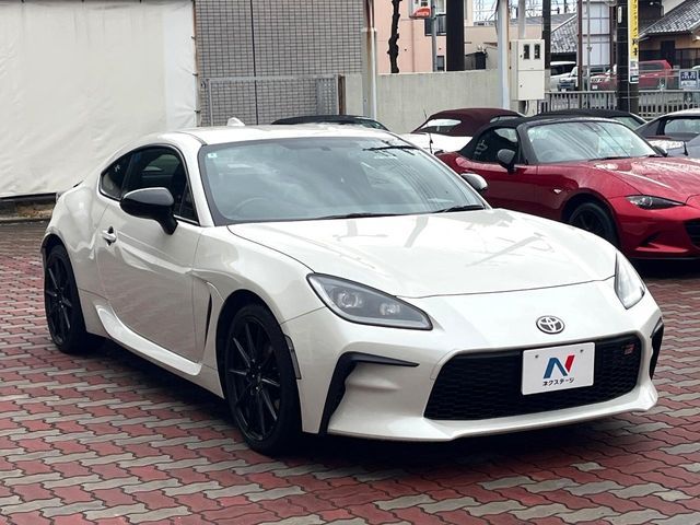 TOYOTA GR86 2022