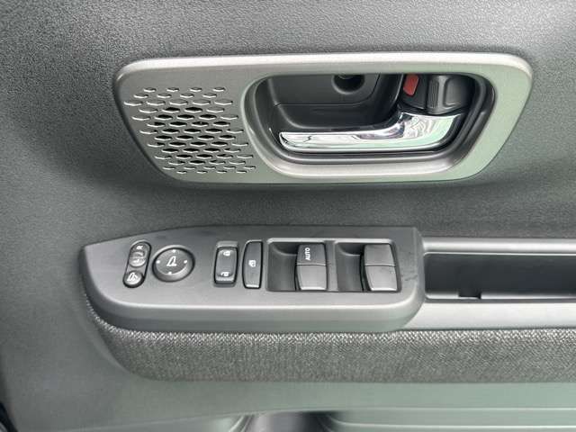 HONDA N BOX CUSTOM 2025