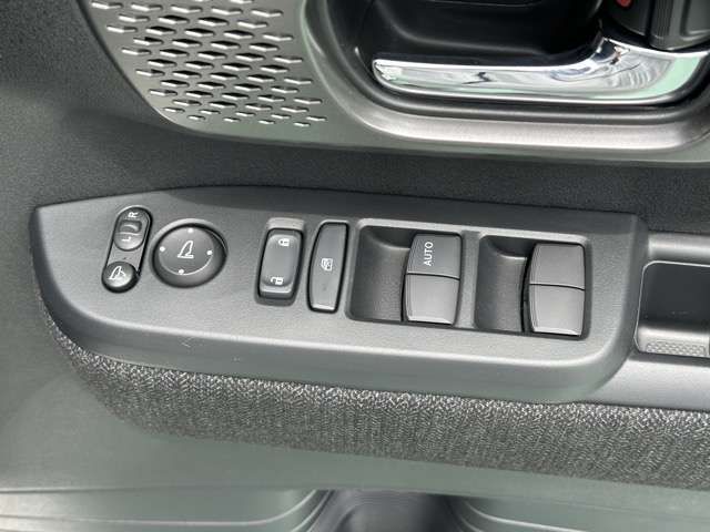 HONDA N BOX CUSTOM 2025