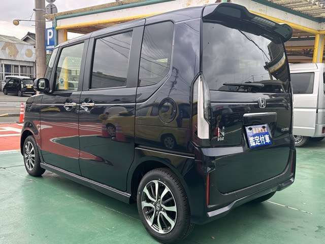 HONDA N BOX CUSTOM 2025