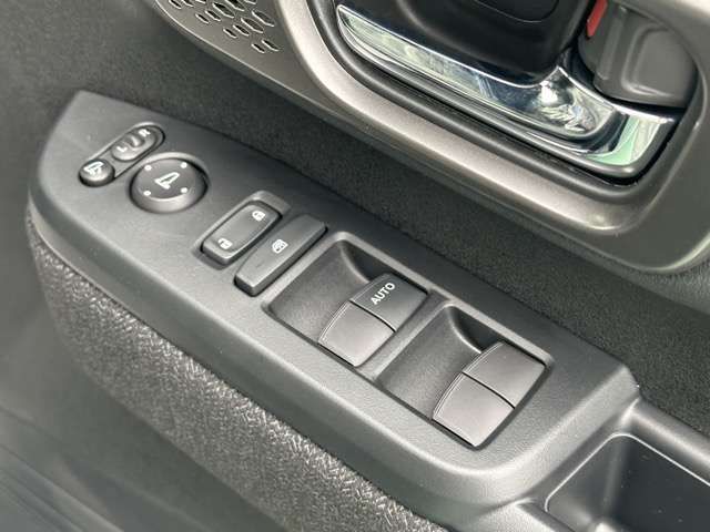 HONDA N BOX CUSTOM 2025