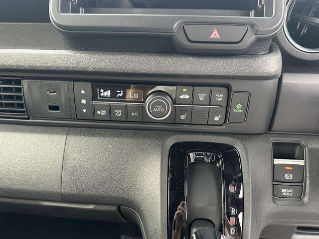 HONDA N BOX CUSTOM 2025