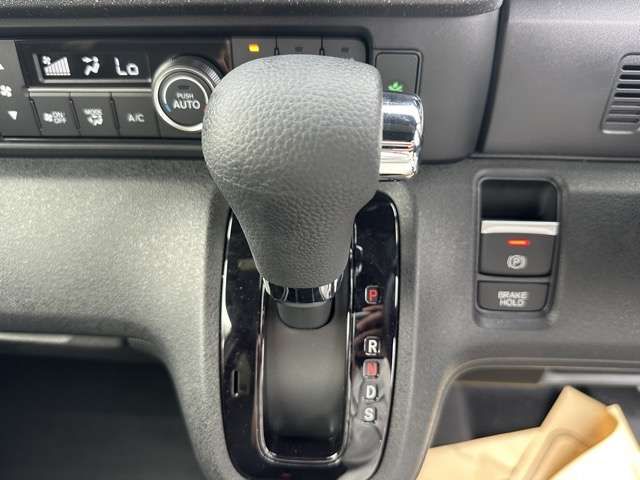 HONDA N BOX CUSTOM 2025