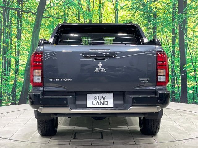 MITSUBISHI TRITON 2024