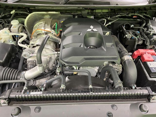 MITSUBISHI TRITON 2024