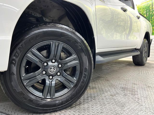 TOYOTA HILUX 4WD 2023