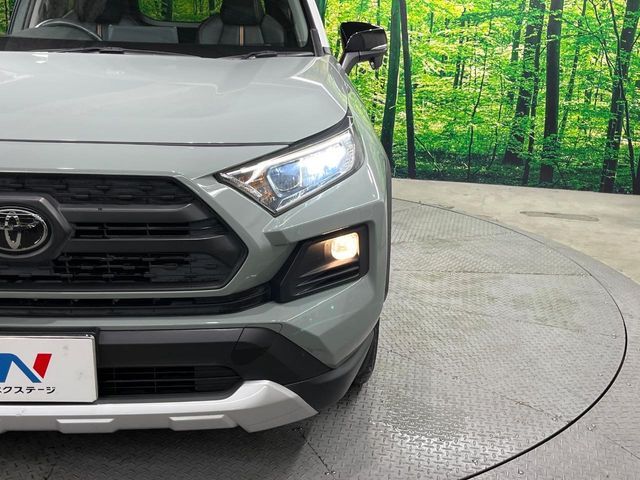 TOYOTA RAV4 4WD 2019