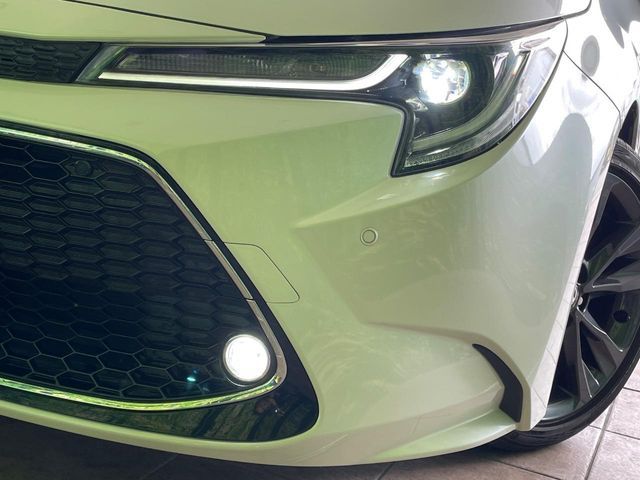TOYOTA COROLLA TOURING HYBRID 2021