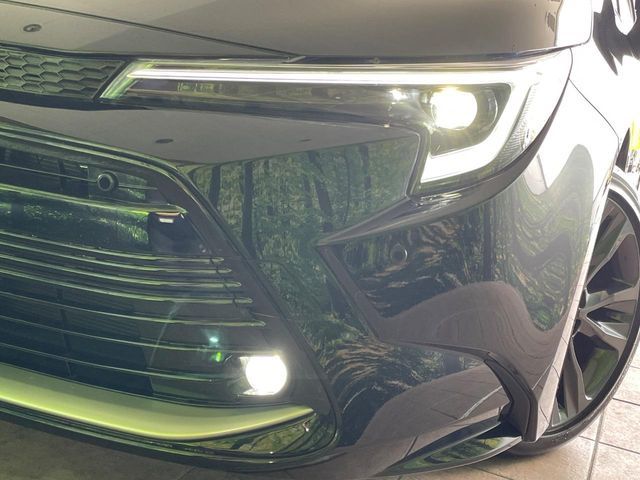 TOYOTA COROLLA TOURING HYBRID 2024