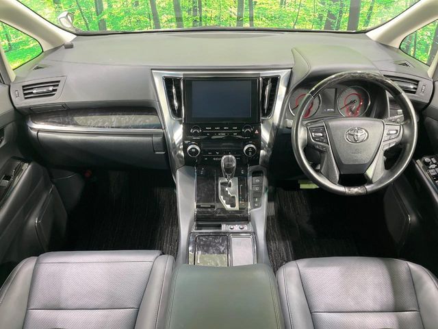 TOYOTA ALPHARD 2022