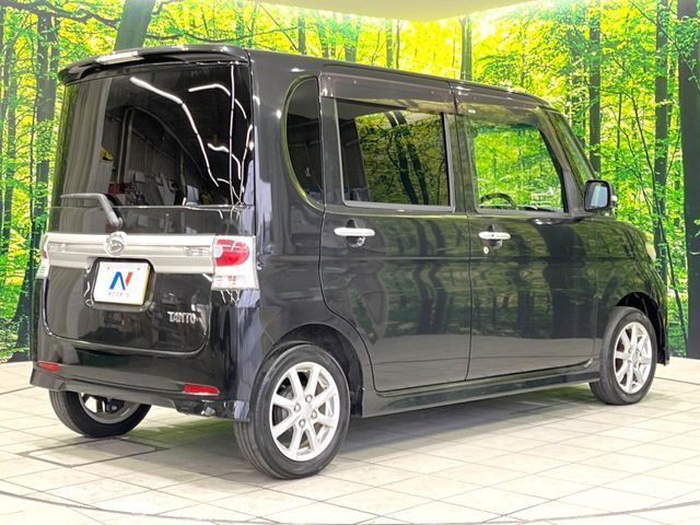 DAIHATSU TANTO CUSTOM 2011