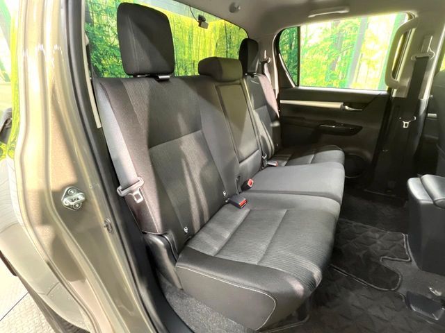 TOYOTA HILUX 4WD 2023