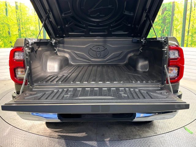 TOYOTA HILUX 4WD 2023