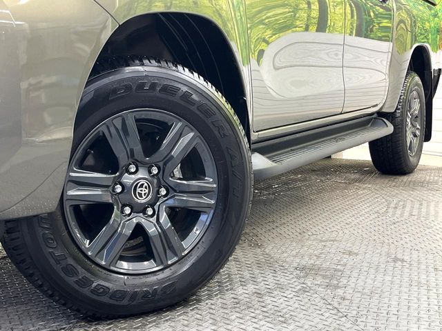 TOYOTA HILUX 4WD 2023