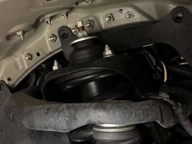 TOYOTA HILUX 4WD 2023