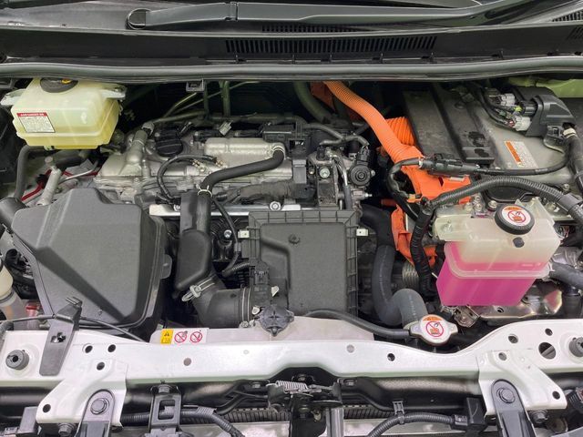 TOYOTA VOXY HYBRID 2020